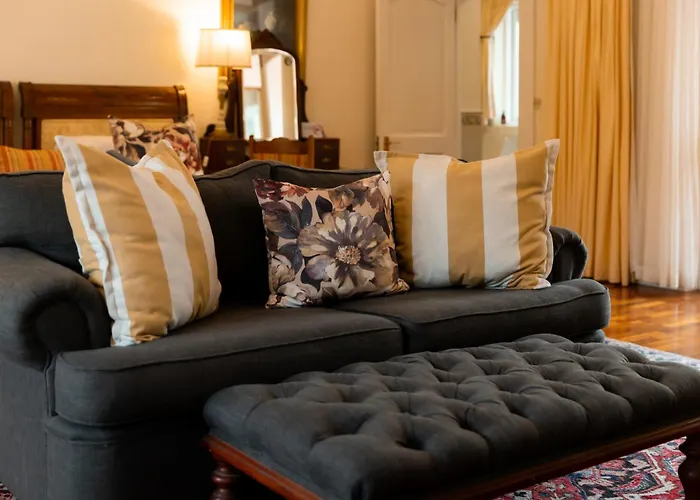 Airport Hotel: Lemon Tree Lane